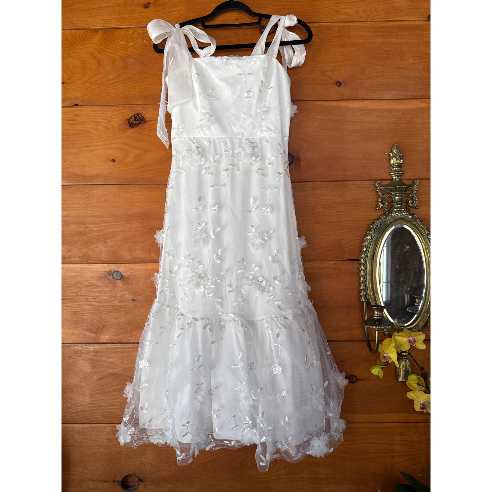Lulus Divinely Adored White Embroidered Floral Midi Dress Xs Nwot — image 4 of 7